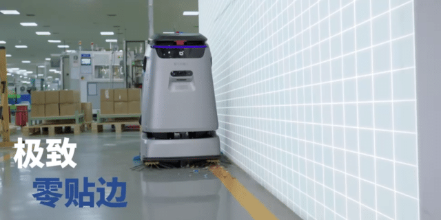 从“将就”到“讲究”：清洁机器人正重新定义智能洁净